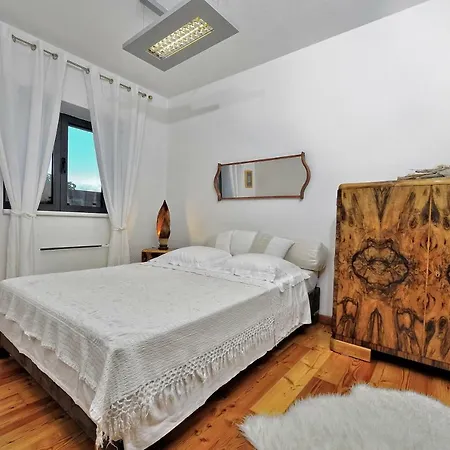 Luxury Marin Zlarin